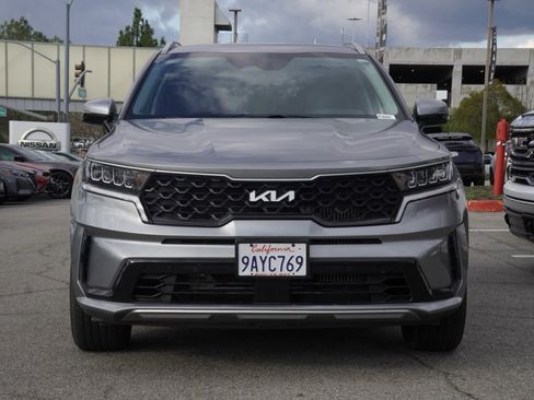 Used 2022 Kia Sorento S image 6