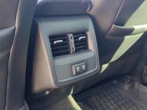 Used 2020 Toyota Avalon XLE image 27