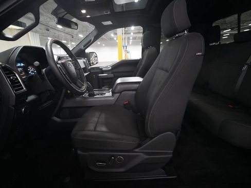 Used 2016 Ford F150 XLT w/ Equipment Group 302A Luxury AWD/4WD image 7