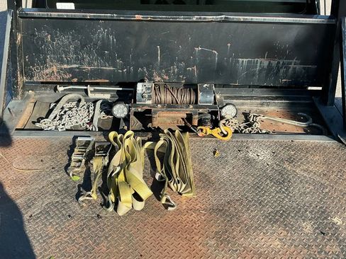 Used 2015 Ford F650 2WD Regular Cab Super Duty image 16