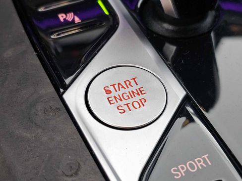 Used 2023 BMW X5 sDrive40i w/ Premium Package image 29