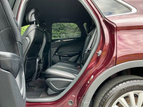 Used 2019 Lincoln MKC Premiere AWD/4WD image 12