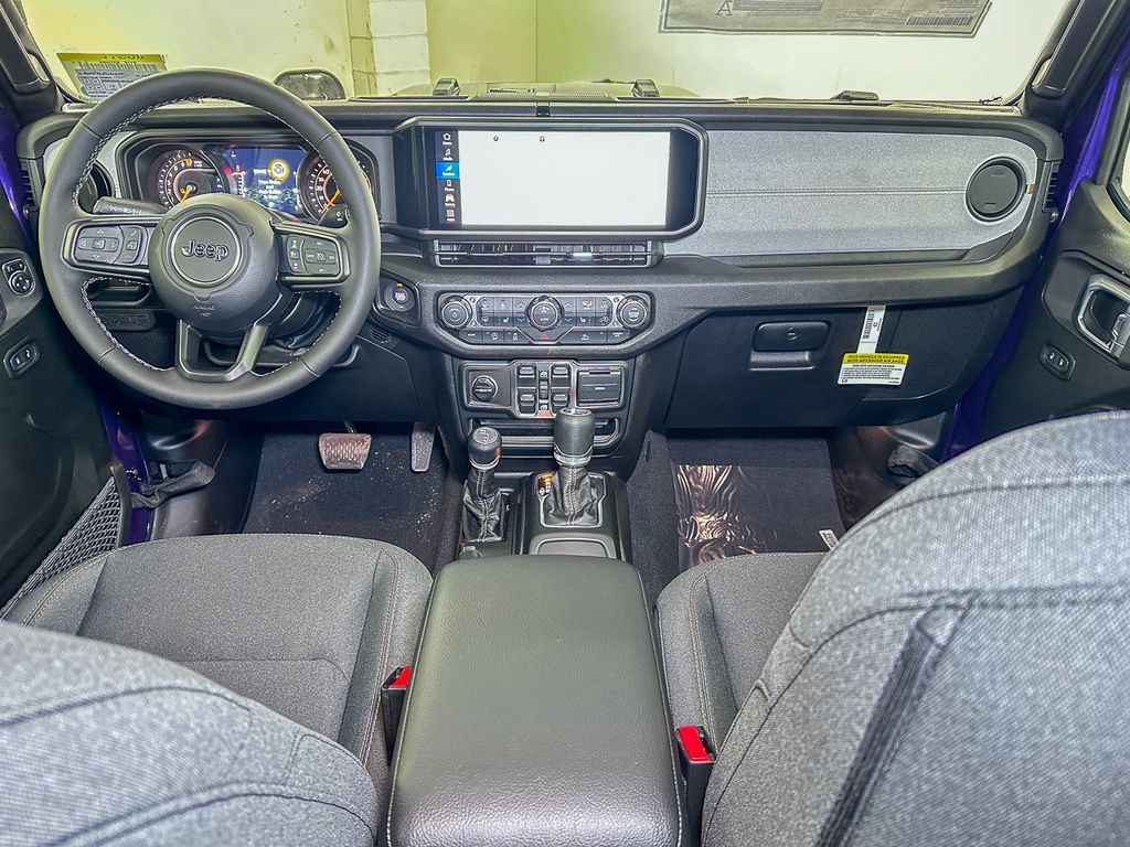 New 2026 Jeep Gladiator Sport AWD/4WD image 22