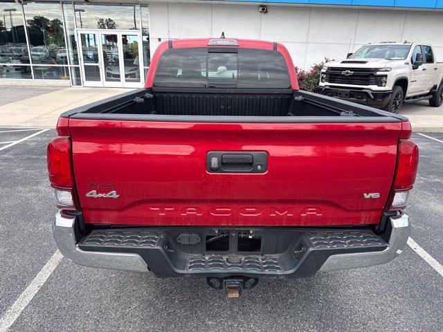 Used 2018 Toyota Tacoma SR5 AWD/4WD image 7