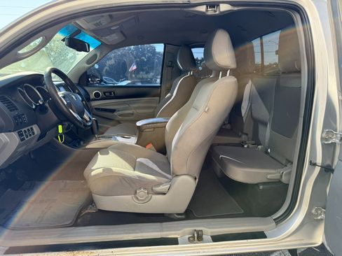 Used 2013 Toyota Tacoma 4x4 Access Cab V6 image 28