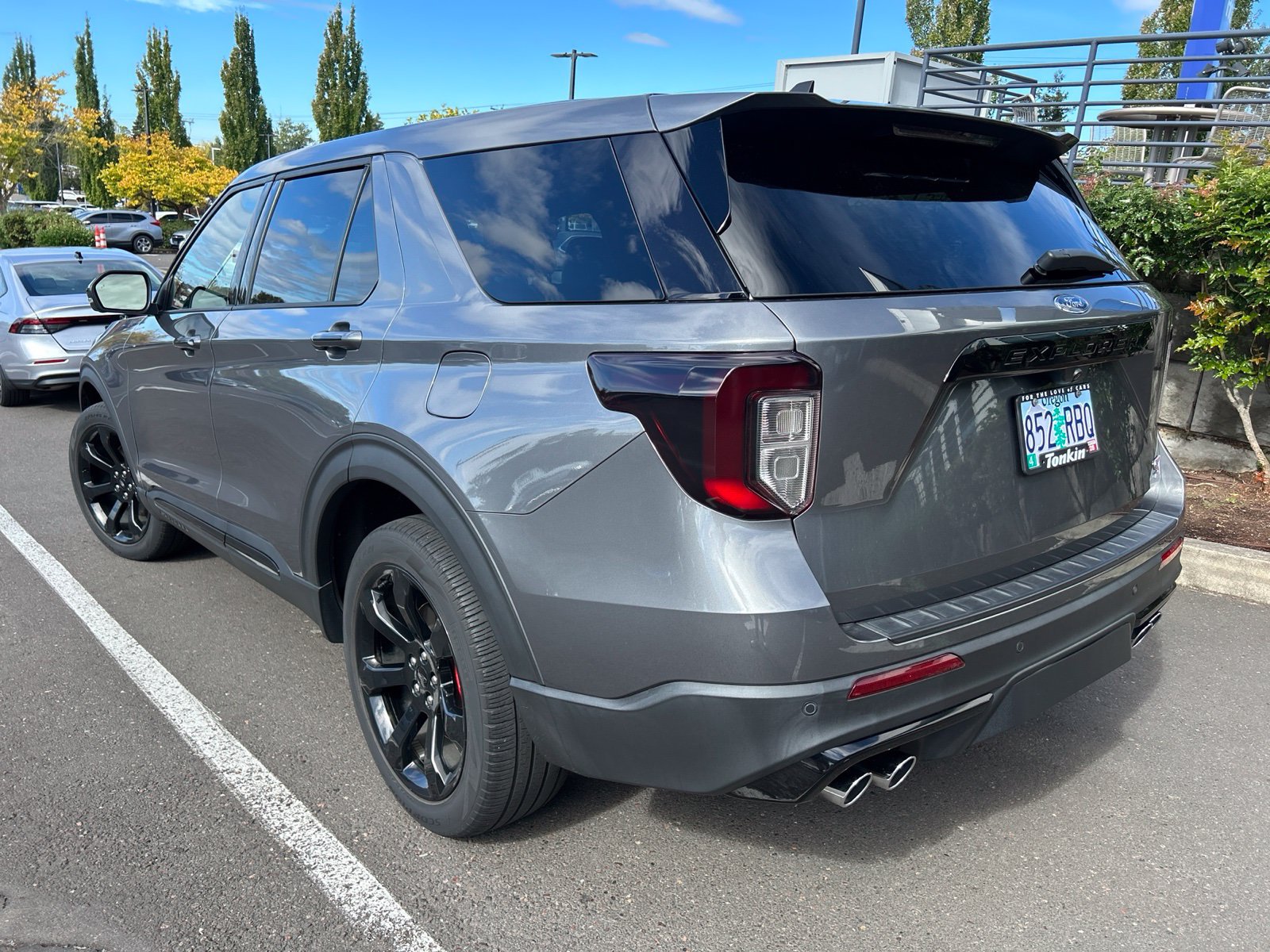 Used 2022 Ford Explorer ST w/ Equipment Group 401A AWD/4WD image 6