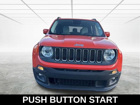 Used 2017 Jeep Renegade Latitude w/ Safety & Security Group FWD image 9