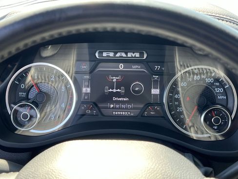 Used 2024 RAM 2500 Laramie w/ Night Edition image 25