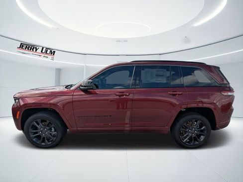 New 2026 Jeep Grand Cherokee Limited AWD/4WD image 6