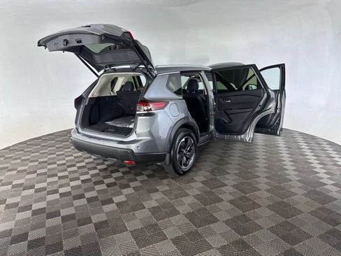 Certified 2024 Nissan Rogue SV w/ SV Premium Package AWD/4WD image 14