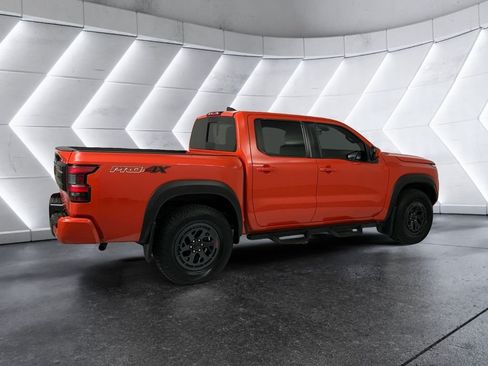 Used 2025 Nissan Frontier PRO-4X AWD/4WD image 4