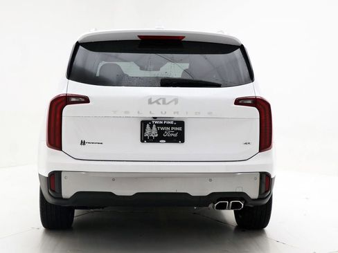 Used 2025 Kia Telluride S image 7