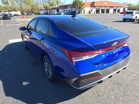 Used 2024 Hyundai Elantra SEL image 6