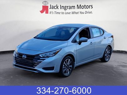 New 2025 Nissan Versa SV w/ Trunk Package