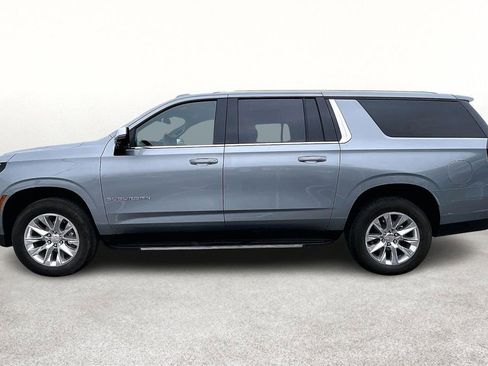 Used 2025 Chevrolet Suburban Premier image 45