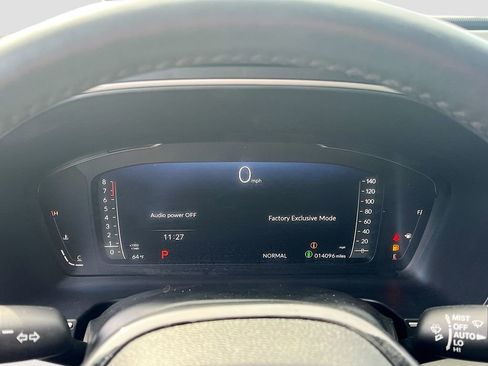 Used 2025 Honda Pilot Elite image 12