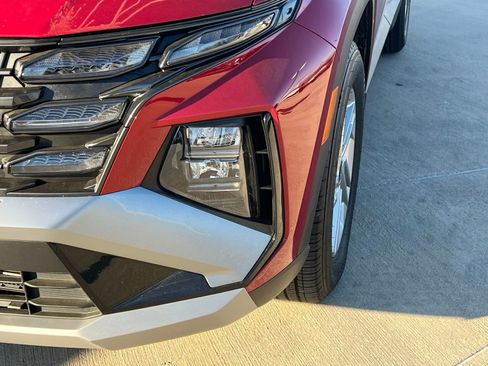 Certified 2025 Hyundai Tucson SE image 4