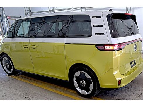 Used 2025 Volkswagen ID. Buzz Pro S Plus AWD/4WD image 5