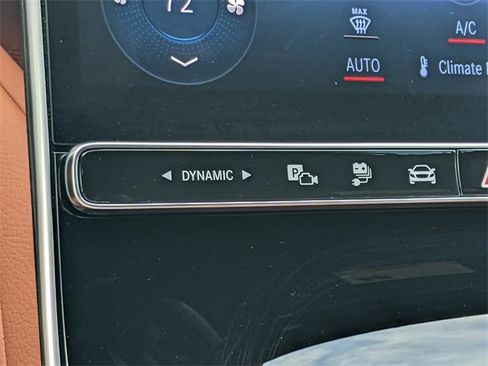 Used 2024 Mercedes-Benz S 580e 4MATIC Sedan image 24