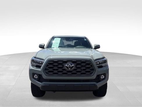 Used 2023 Toyota Tacoma TRD Off-Road w/ Black Out Package (TMS) AWD/4WD image 2