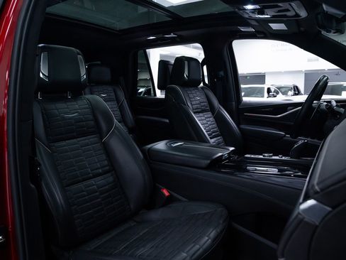 Used 2023 Cadillac Escalade V AWD/4WD image 26