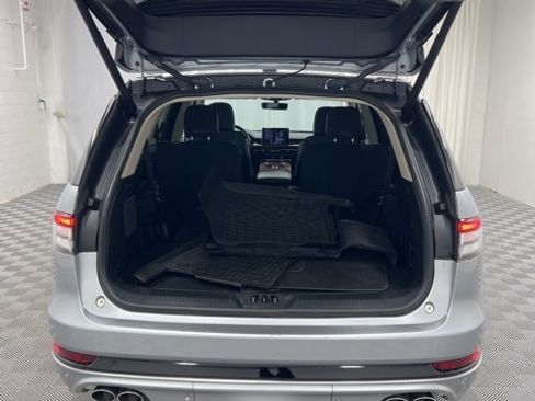Used 2023 Lincoln Aviator Reserve w/ Equipment Group 201A image 17