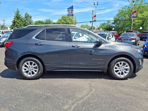 Used 2019 Chevrolet Equinox LT w/ Sun & Navigation Package AWD/4WD image 7