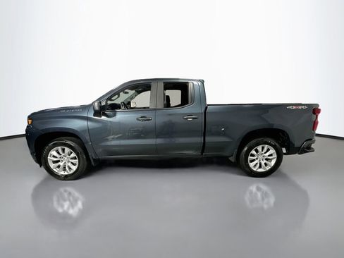 Used 2019 Chevrolet Silverado 1500 Custom w/ Custom Convenience Package AWD/4WD image 5