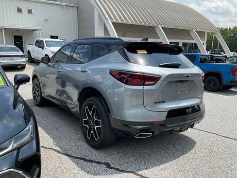 Used 2023 Chevrolet Blazer RS w/ Driver Confidence II Package FWD image 4