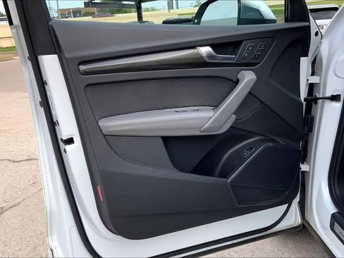 Used 2022 Audi SQ5 Premium Plus image 21
