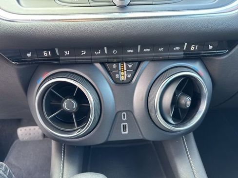 Used 2025 Chevrolet Blazer LT AWD/4WD image 13