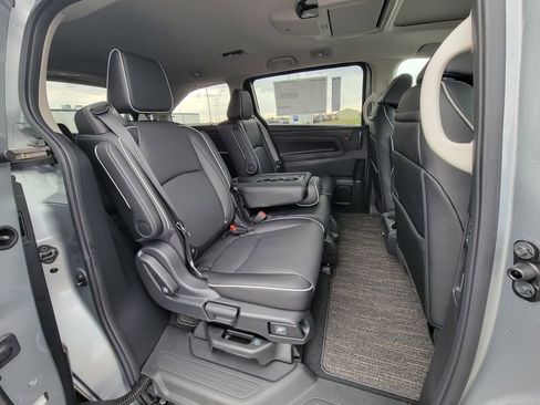 New 2026 Honda Odyssey Elite image 14