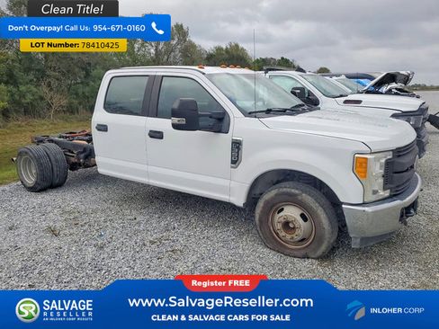 Used 2018 Ford F350 XL w/ Power Equipment Group image 5
