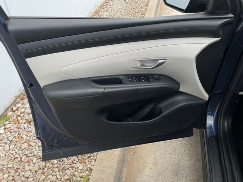 Used 2025 Hyundai Tucson SEL image 12