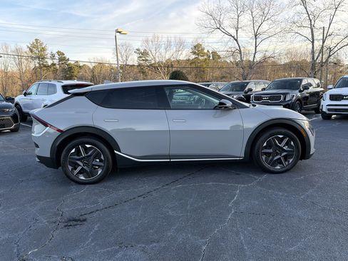 Used 2025 Kia EV6 Light image 8