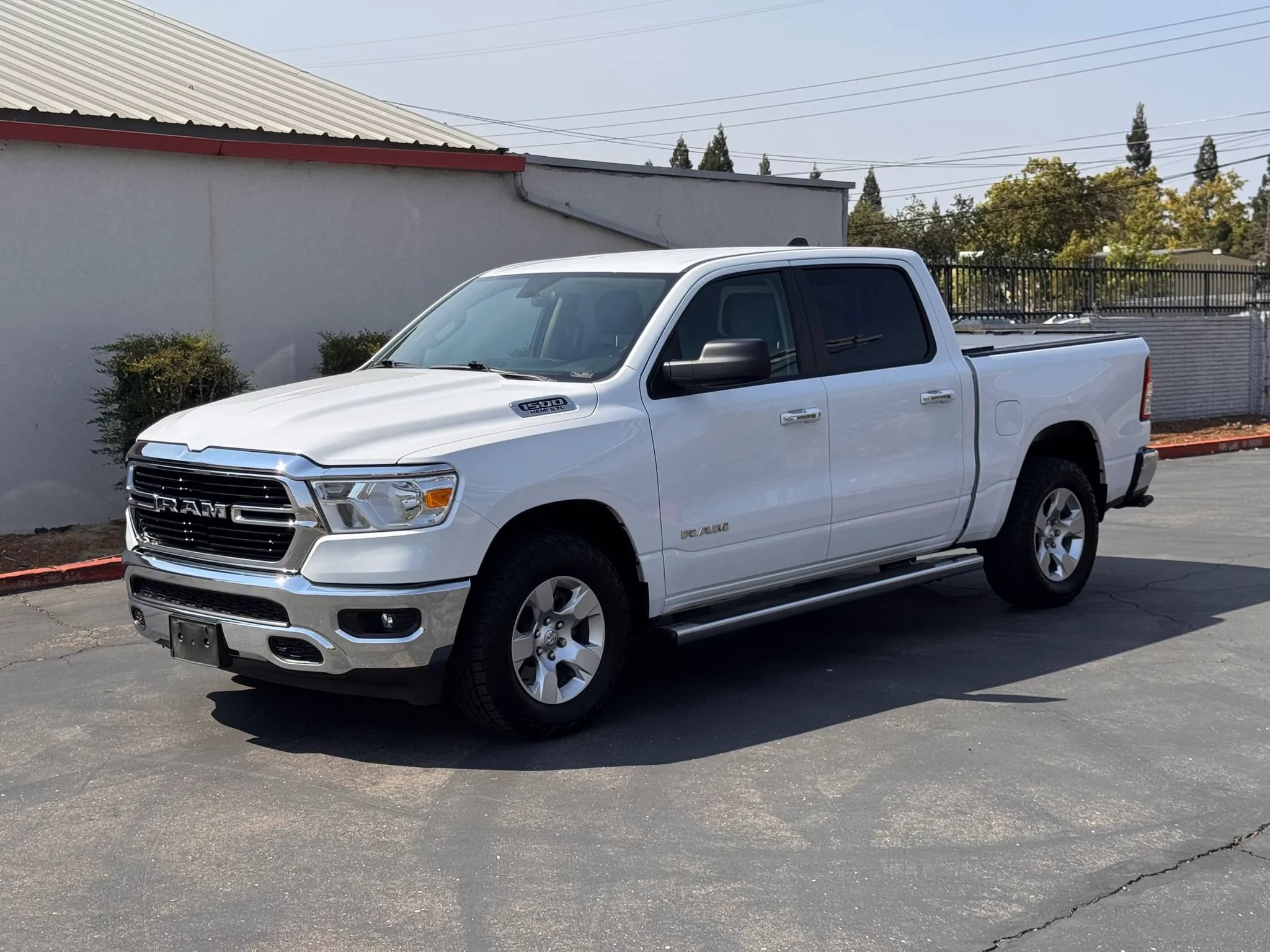 Used 2020 RAM 1500 Big Horn AWD/4WD image 2