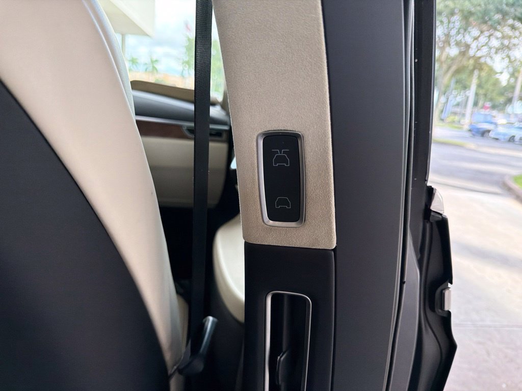 Used 2018 Tesla Model X 100D AWD/4WD image 34