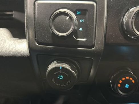 Used 2019 Ford F150 XLT w/ Equipment Group 302A Luxury AWD/4WD image 22