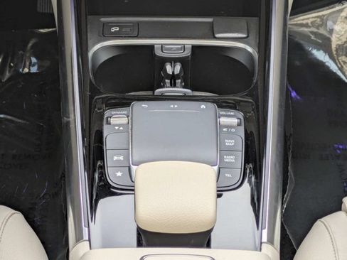 Used 2021 Mercedes-Benz GLA 250 image 21