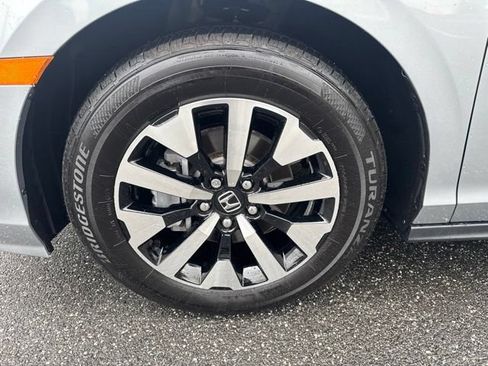 Used 2026 Honda Odyssey EX-L image 11