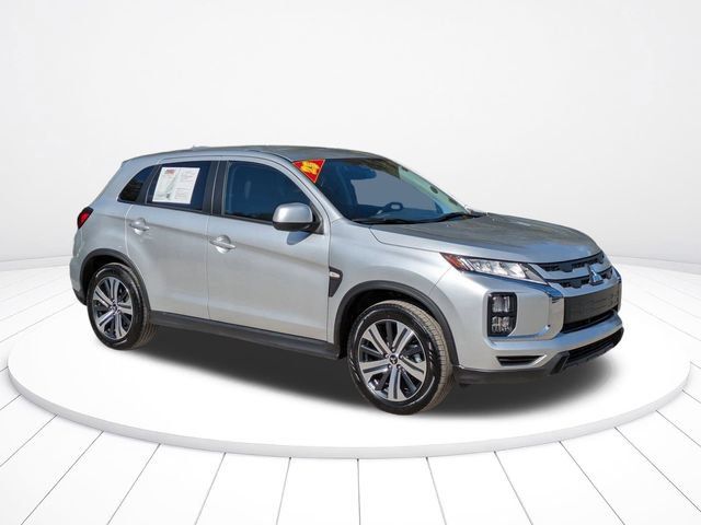 Used 2025 Mitsubishi Outlander Sport ES AWD/4WD image 2