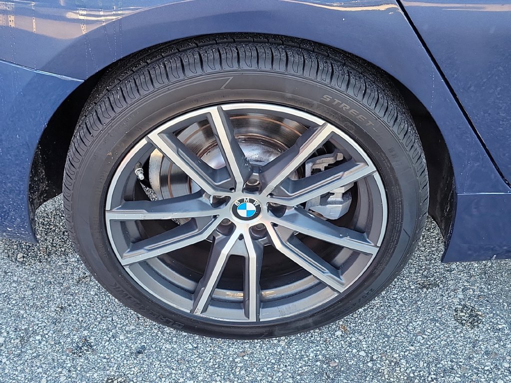 Used 2022 BMW 330i Sedan w/ Convenience Package RWD image 17