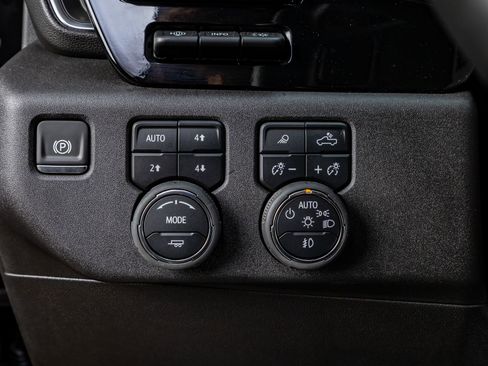 Used 2025 Chevrolet Silverado 2500 High Country w/ High Country Premium Package image 22