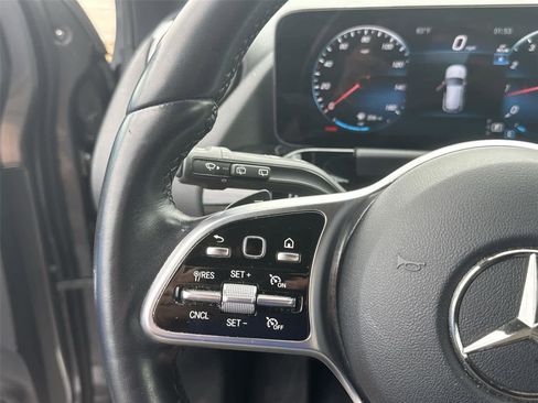 Used 2023 Mercedes-Benz GLA 250 4MATIC image 19