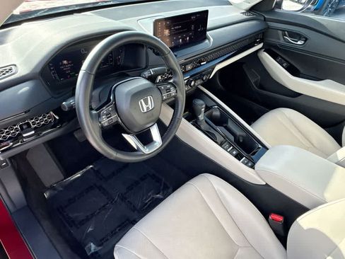 Used 2023 Honda Accord Touring image 13