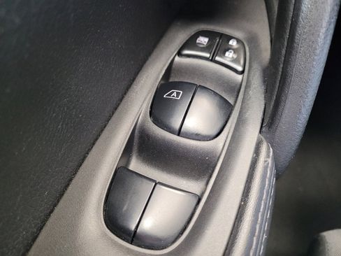 Used 2021 Nissan Rogue Sport S AWD/4WD image 27