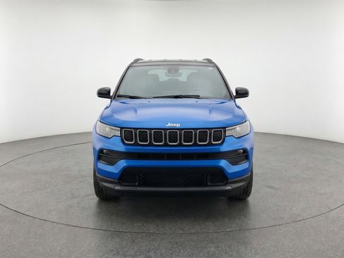 Used 2025 Jeep Compass Limited image 2