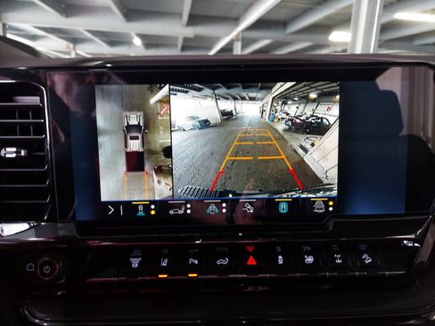 Used 2026 Chevrolet Silverado 2500 ZR2 AWD/4WD image 15