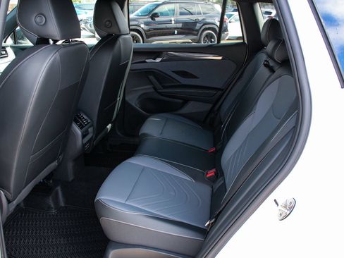 New 2026 Volkswagen Tiguan SE R-Line FWD image 26