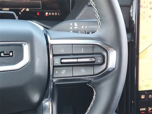 Used 2024 GMC Acadia Denali w/ Super Cruise Package image 30